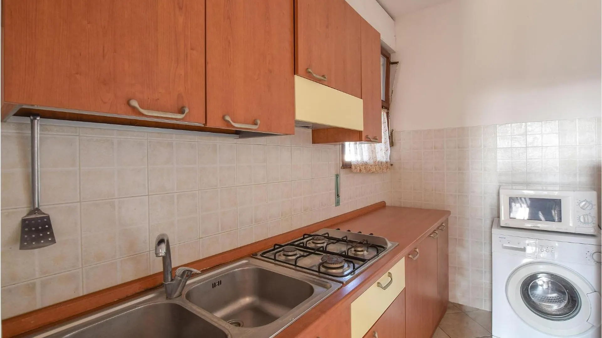 Eden 2 Apartment Rosapineta Italy